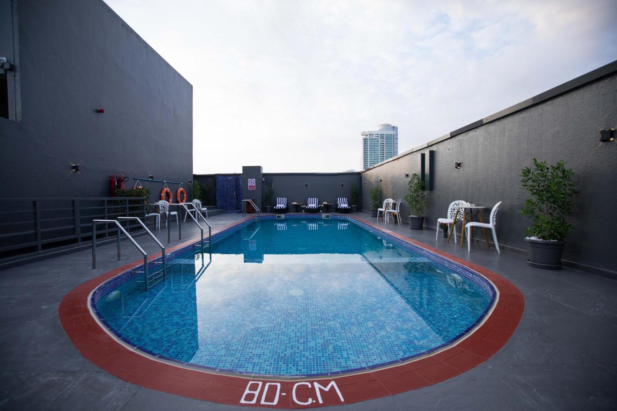 Fortis Hotel Fujairah Bagian luar foto