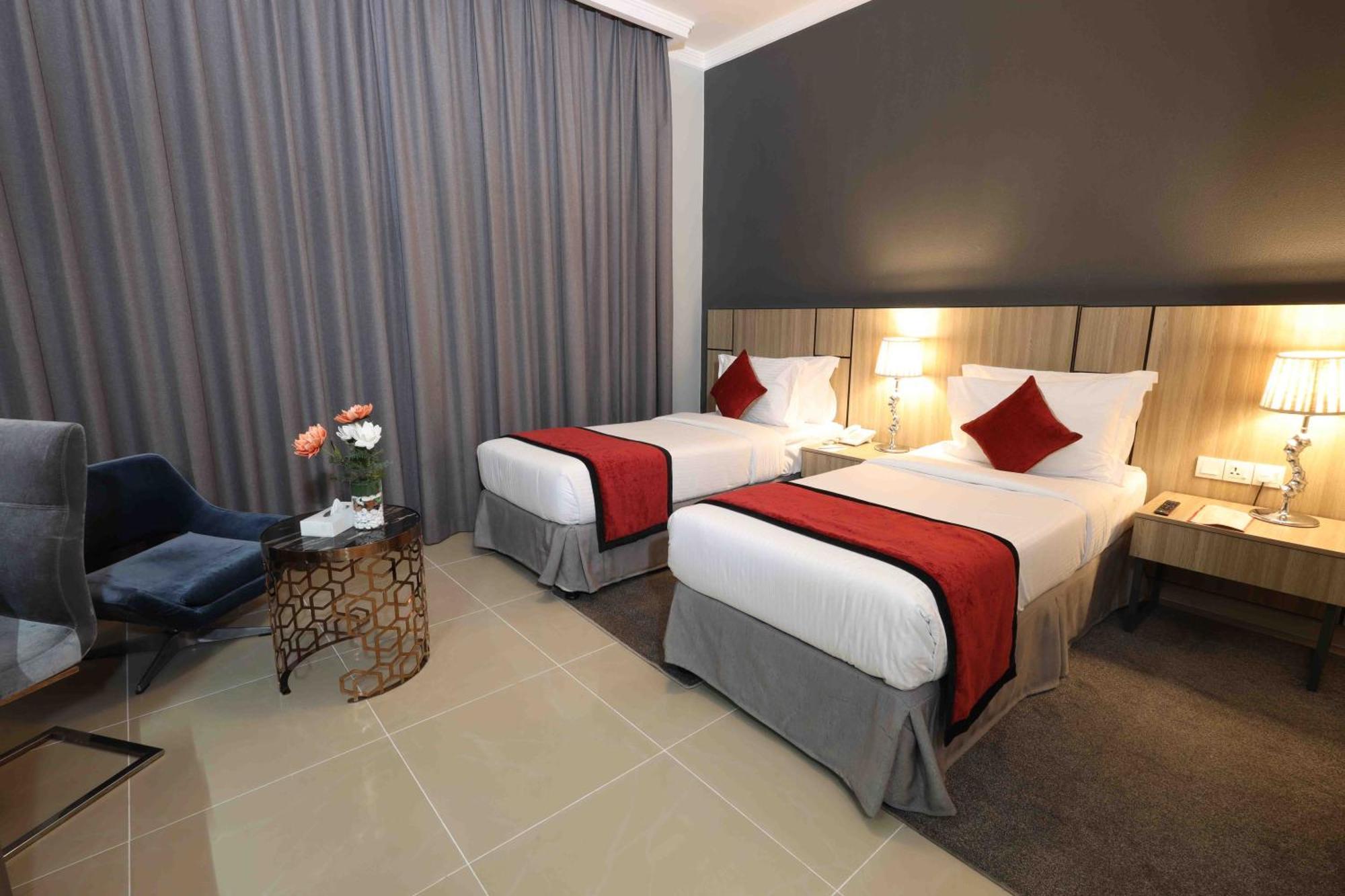 Fortis Hotel Fujairah Bagian luar foto